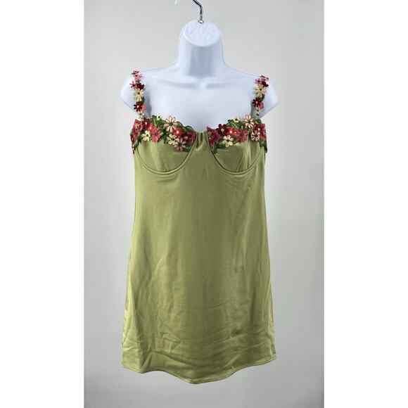 Xtraordinary Floral applique mini going out dress Size Large Fairy Love Island - Picture 11 of 13